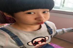 《说谎的爱人》hd中字在线观看-嘟嘟韩剧网     韩国伦理片2018    简介:女主缺钱花 但是又不愿意工作 于是选择了勾引男人包养她 每天梳妆打扮 约出来男人请她吃饭 然后男人便可以对她各种侵犯 甚至带到户外打野战、还在车上互相口*交 男     播放    